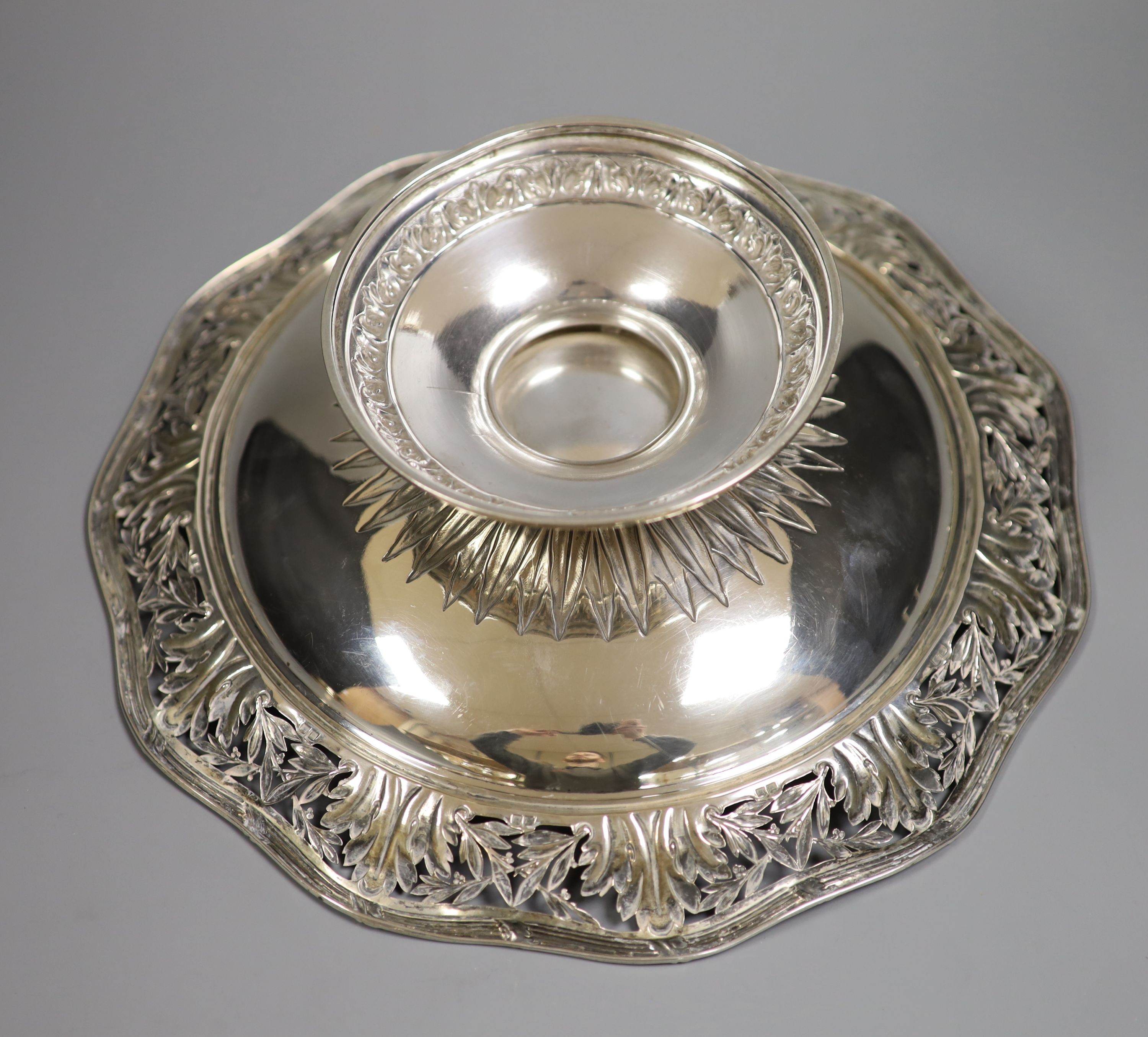 A German 800 standard pierced white metal pedestal bowl, diameter 29.7cm, 14.5oz.